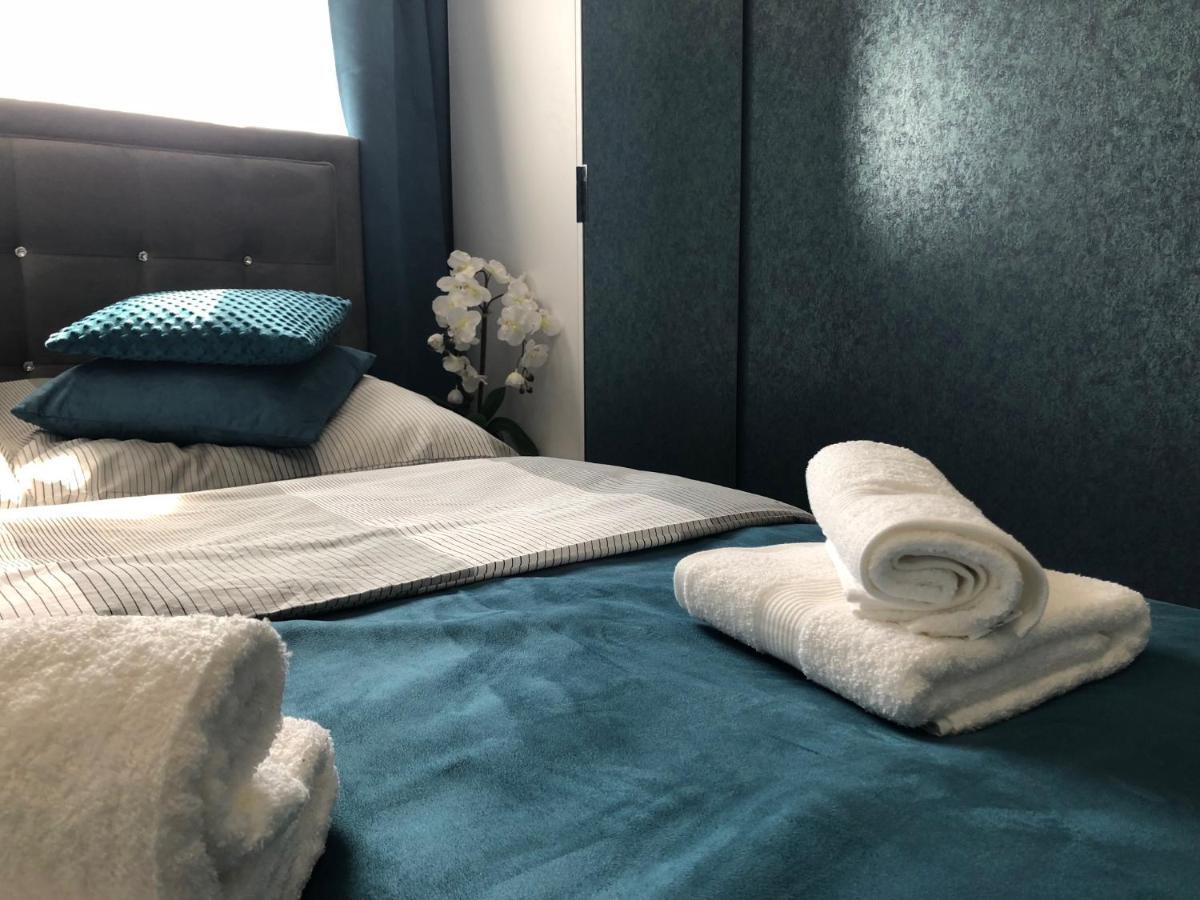 Family & Business Sauna Apartments No1 Lesny Nad Zalewem Cedzyna Unikat - 3 Bedroom With Private Sauna, Bath With Hydromassage, Terrace, Garage, Catering Options Кельце Экстерьер фото